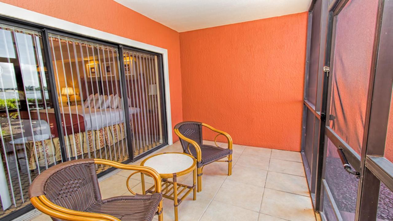 Stunning Condo Near Universal Studios Williamsburg Exterior photo